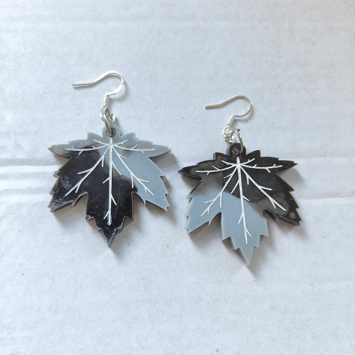 Autumn Leaf Earrings - Grey/Black