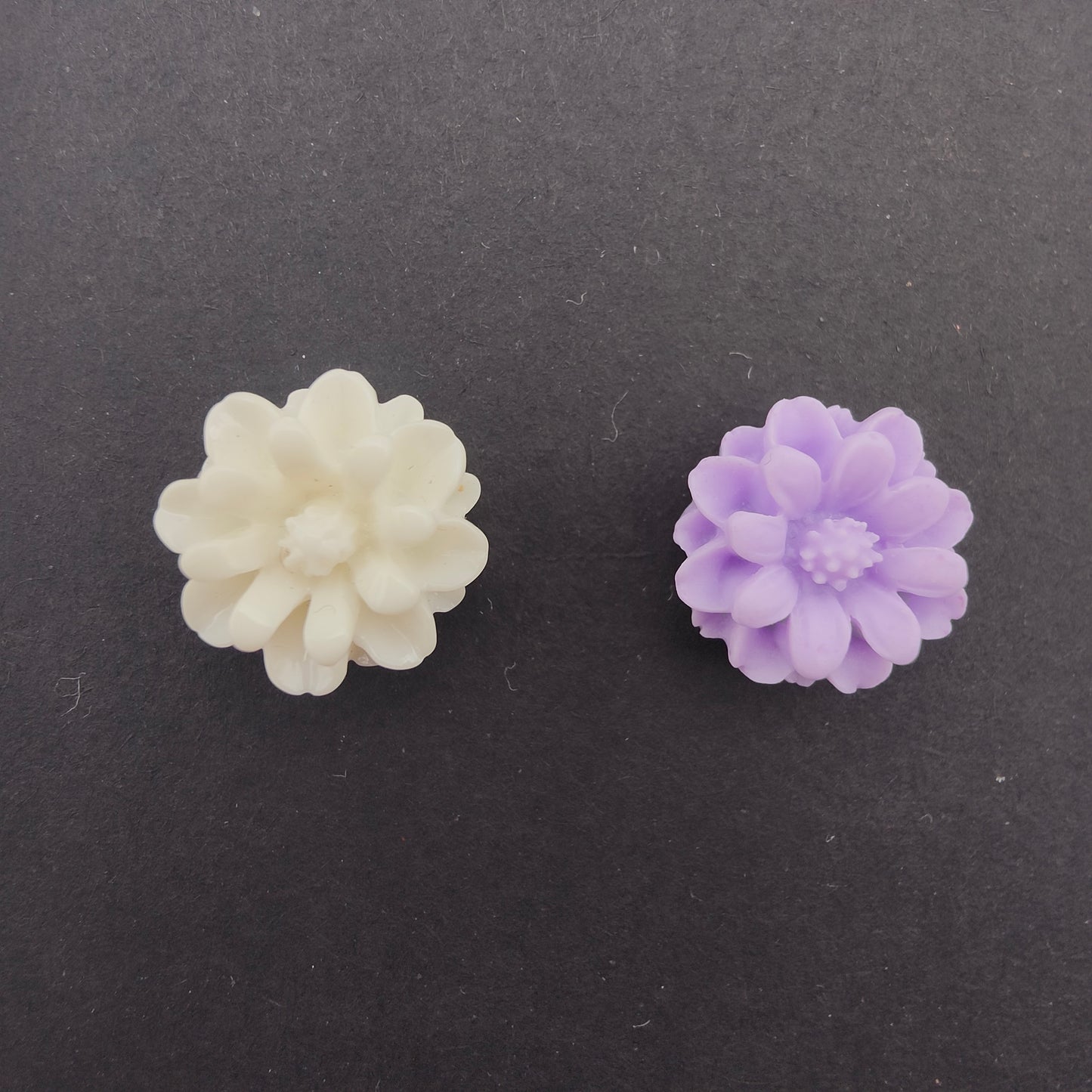 Flower Stud Earrings - Purple/White