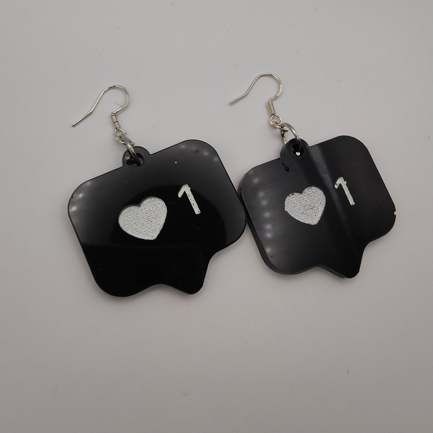 Like Notification Earrings - Black