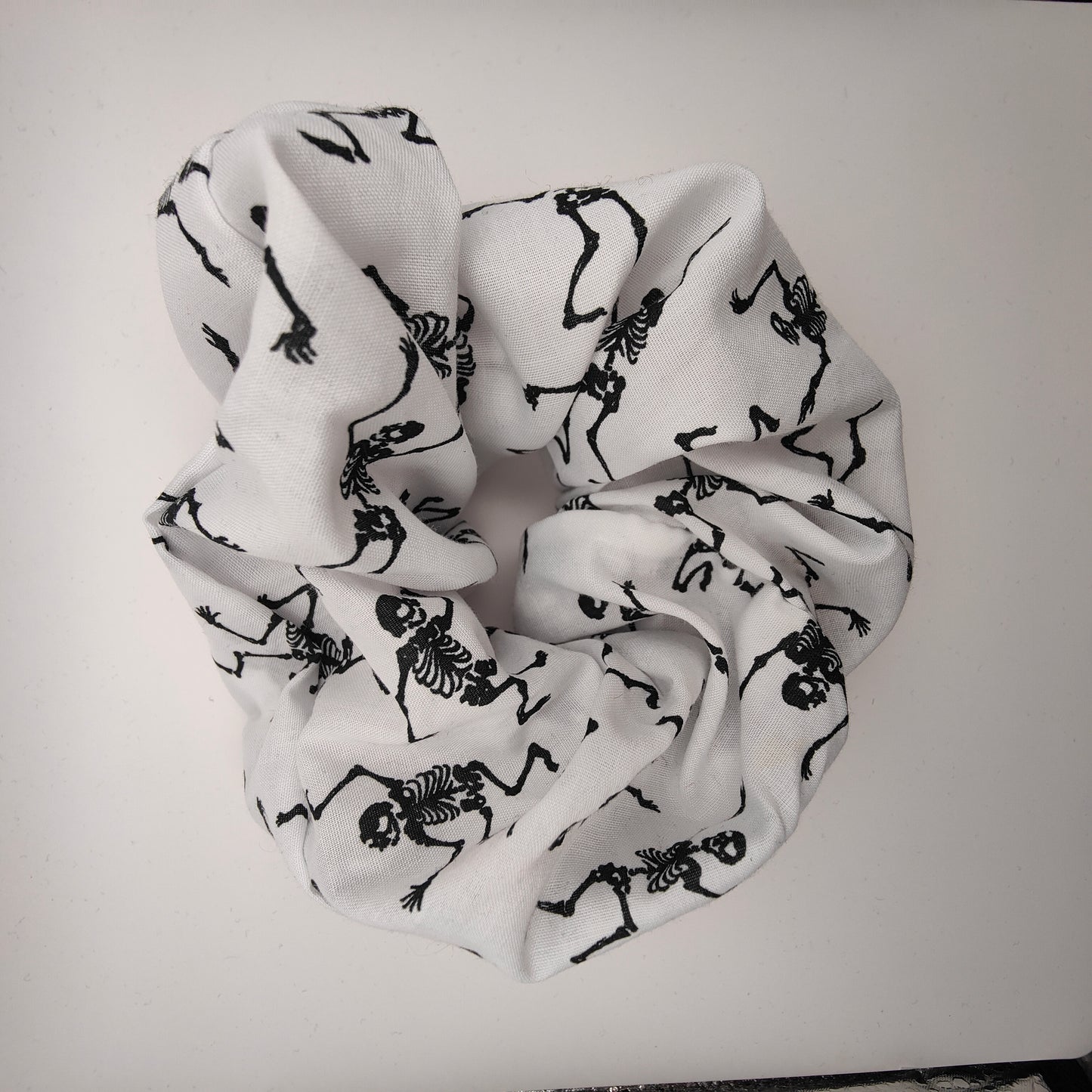 Scrunchie (Large) - White Skeleton