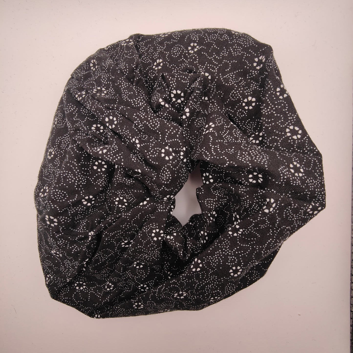 Scrunchie (Large) - Floral Black