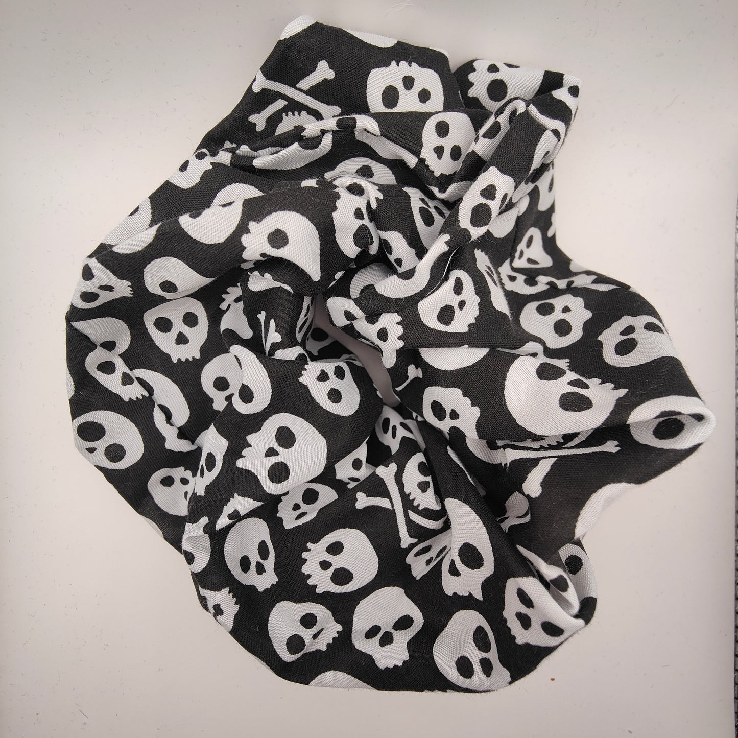 Scrunchie (Large) - Bones