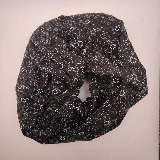 Scrunchie (Large) - Floral Black