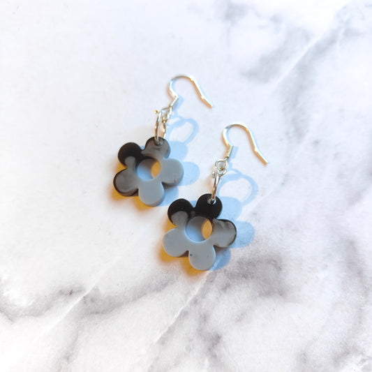 Flower Earrings - Grey/Black