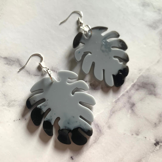 Monstera Leaf (Large) Earring - Grey/Black