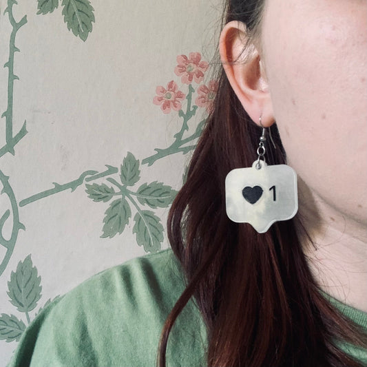 Like Notification Earrings - Green